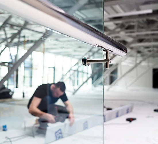 Hialeah Gardens, FL highly skilled glass repair technicians
