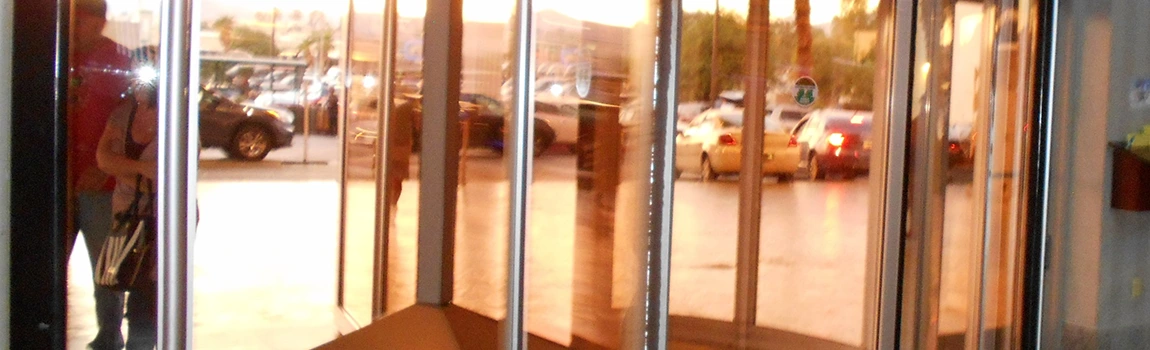 Storefront Glass Repair Cost in Hialeah Gardens, FL